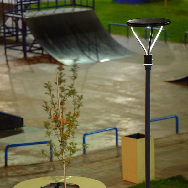 Solar Led Post Top Light 25w 3700lm With Bronze Finish For Street Scapes Lighting 9.jpg